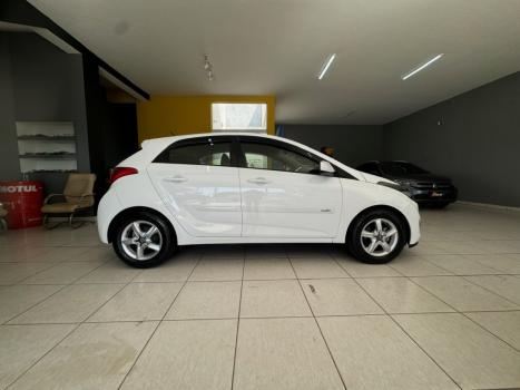 HYUNDAI HB 20 Hatch 1.6 16V 4P FLEX COMFORT PLUS, Foto 4