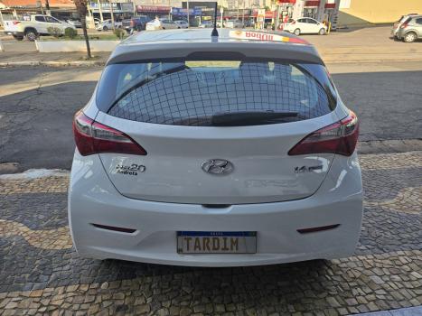 HYUNDAI HB 20 Hatch 1.6 16V 4P COMFORT STYLE FLEX, Foto 4