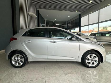 HYUNDAI HB 20 Hatch 1.6 16V 4P FLEX COMFORT PLUS AUTOMTICO, Foto 4