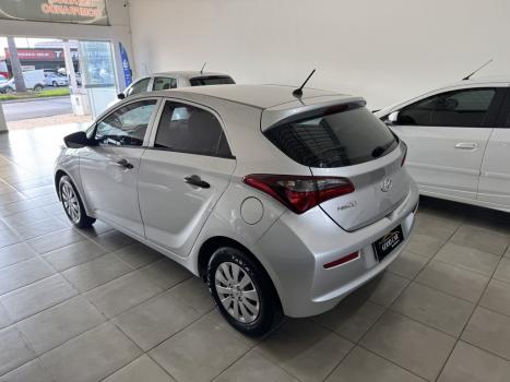 HYUNDAI HB 20 Hatch 1.0 12V 4P FLEX UNIQUE, Foto 4