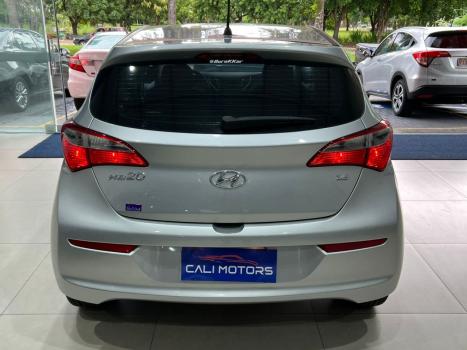 HYUNDAI HB 20 Hatch 1.6 16V 4P FLEX COMFORT PLUS, Foto 8