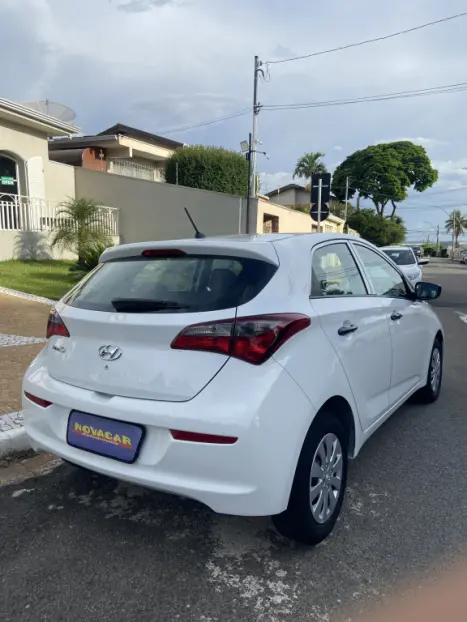 HYUNDAI HB 20 Hatch 1.0 12V 4P FLEX UNIQUE, Foto 3