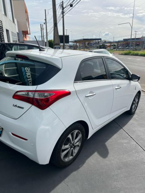 HYUNDAI HB 20 Hatch 1.6 16V 4P COMFORT FLEX COPA DO MUNDO, Foto 4