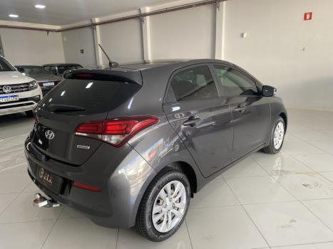 HYUNDAI HB 20 Hatch 1.6 16V 4P FLEX COMFORT PLUS AUTOMTICO, Foto 2