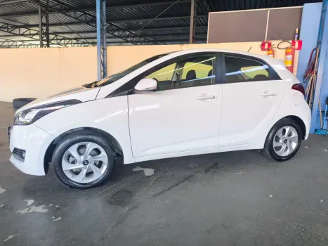 HYUNDAI HB 20 Hatch 1.6 16V 4P COMFORT STYLE FLEX, Foto 4