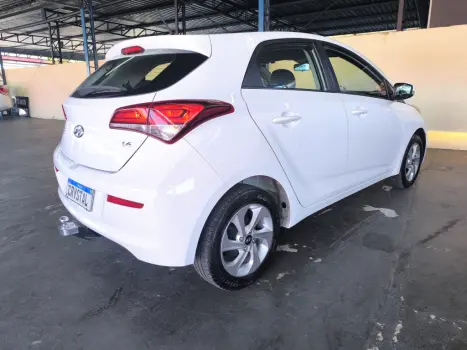 HYUNDAI HB 20 Hatch 1.6 16V 4P COMFORT STYLE FLEX, Foto 6