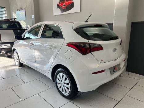 HYUNDAI HB 20 Hatch 1.0 12V 4P FLEX UNIQUE, Foto 4