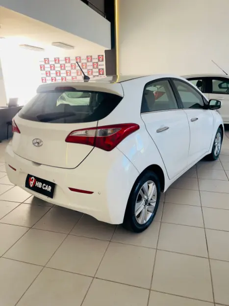 HYUNDAI HB 20 Hatch 1.6 16V 4P PREMIUM FLEX AUTOMTICO, Foto 4