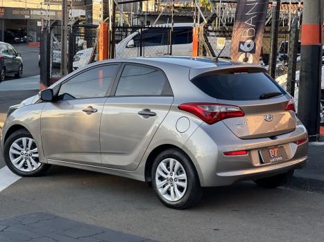 HYUNDAI HB 20 Hatch 1.0 12V 4P FLEX COMFORT PLUS, Foto 3