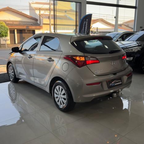 HYUNDAI HB 20 Hatch 1.0 12V 4P FLEX UNIQUE, Foto 4