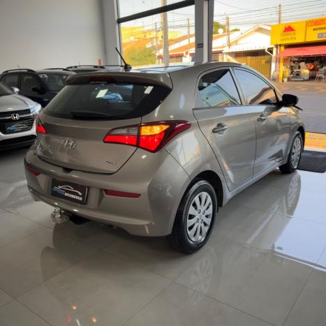 HYUNDAI HB 20 Hatch 1.0 12V 4P FLEX UNIQUE, Foto 6