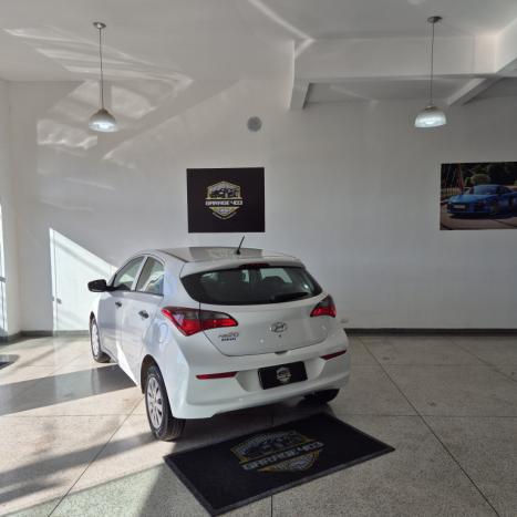 HYUNDAI HB 20 Hatch 1.0 12V 4P FLEX UNIQUE, Foto 4
