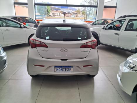 HYUNDAI HB 20 Hatch 1.6 16V 4P FLEX COMFORT PLUS, Foto 2