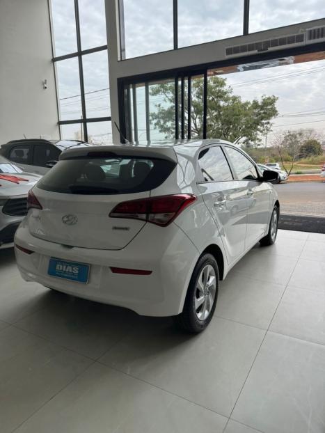 HYUNDAI HB 20 Hatch 1.6 16V 4P FLEX COMFORT STYLE AUTOMTICO, Foto 4