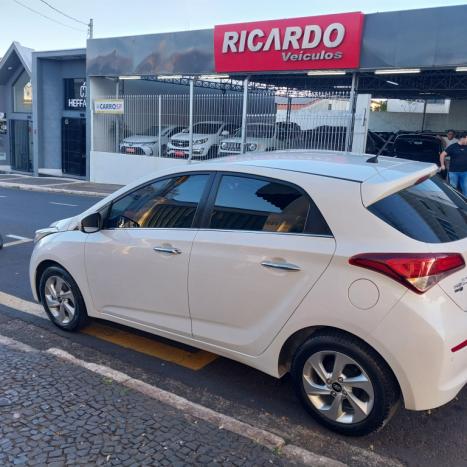 HYUNDAI HB 20 Hatch 1.6 16V 4P PREMIUM FLEX AUTOMTICO, Foto 4