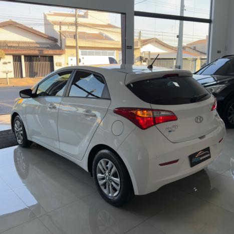 HYUNDAI HB 20 Hatch 1.0 12V 4P FLEX COMFORT PLUS, Foto 4