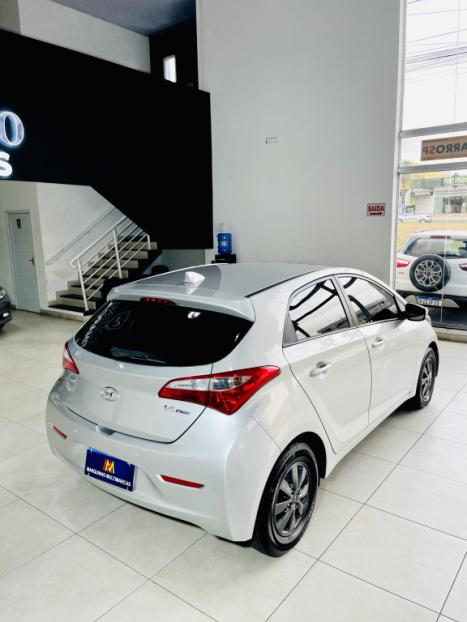 HYUNDAI HB 20 Hatch 1.6 16V 4P COMFORT STYLE FLEX, Foto 4