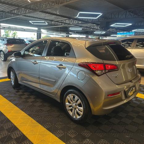 HYUNDAI HB 20 Hatch 1.6 16V 4P FLEX COMFORT PLUS, Foto 4