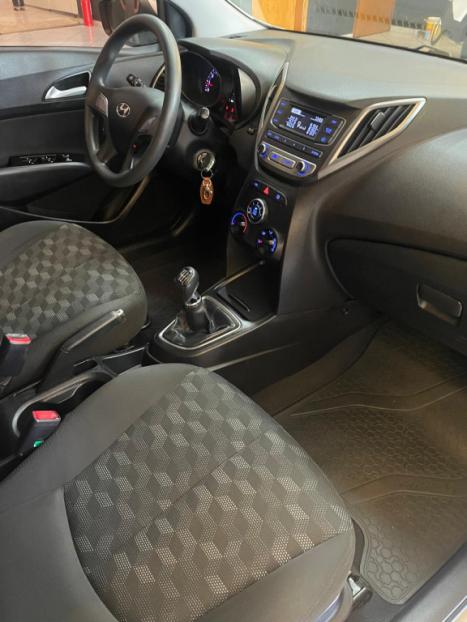 HYUNDAI HB 20 Hatch 1.6 16V 4P FLEX COMFORT PLUS, Foto 9