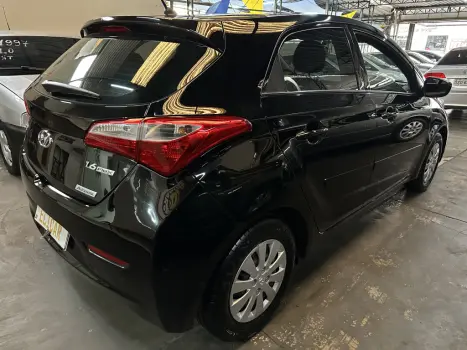 HYUNDAI HB 20 Hatch 1.6 16V 4P FLEX COMFORT PLUS AUTOMTICO, Foto 4