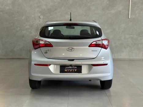 HYUNDAI HB 20 Hatch 1.6 16V 4P FLEX COMFORT PLUS AUTOMTICO, Foto 9