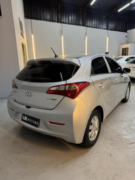 HYUNDAI HB 20 Hatch 1.6 16V 4P FLEX COMFORT PLUS, Foto 4