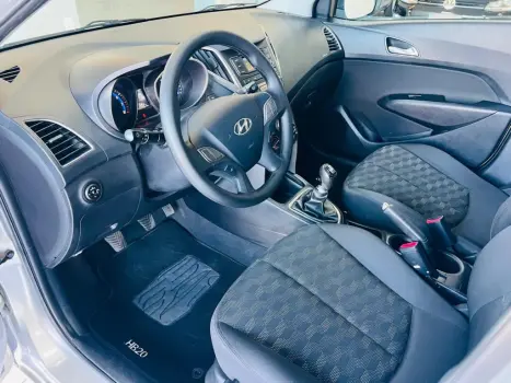 HYUNDAI HB 20 Hatch 1.6 16V 4P FLEX COMFORT PLUS, Foto 13