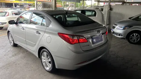 HYUNDAI HB 20 Sedan 1.6 16V 4P FLEX PREMIUM, Foto 3