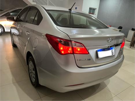 HYUNDAI HB 20 Sedan 1.6 16V 4P FLEX COMFORT PLUS, Foto 4