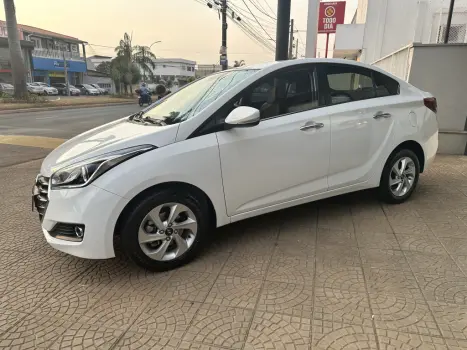 HYUNDAI HB 20 Sedan 1.6 16V 4P FLEX PREMIUM AUTOMTICO, Foto 2