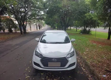 HYUNDAI HB 20 Sedan 1.0 12V 4P FLEX COMFORT PLUS, Foto 2