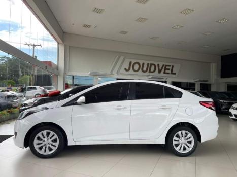 HYUNDAI HB 20 Sedan 1.6 16V 4P FLEX COMFORT AUTOMTICO, Foto 4