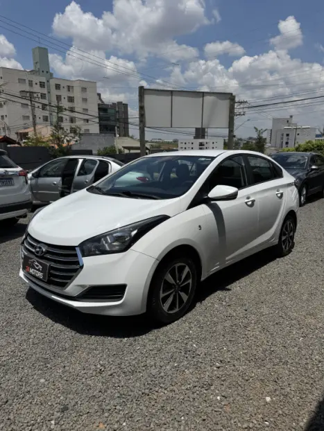 HYUNDAI HB 20 Sedan 1.6 16V 4P FLEX COMFORT COPA DO MUNDO AUTOMTICO, Foto 1