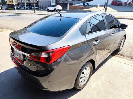 HYUNDAI HB 20 Sedan 1.6 16V 4P FLEX COMFORT PLUS, Foto 9