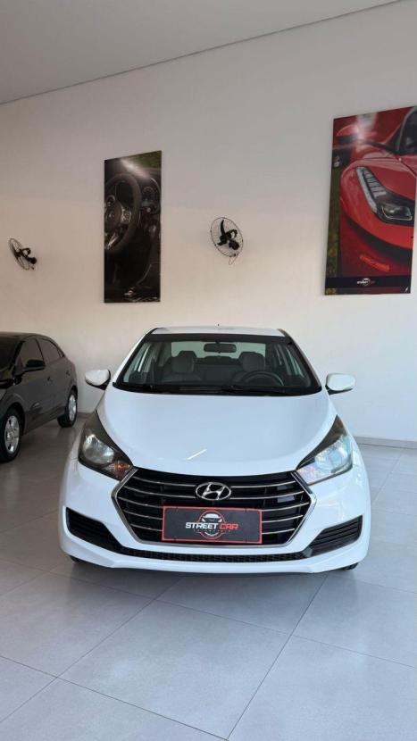 HYUNDAI HB 20 Sedan 1.0 12V 4P FLEX COMFORT PLUS, Foto 2