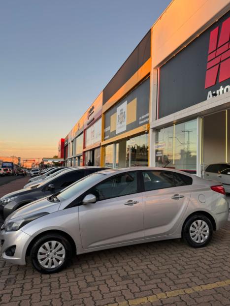 HYUNDAI HB 20 Sedan 1.6 16V 4P FLEX COMFORT PLUS, Foto 4