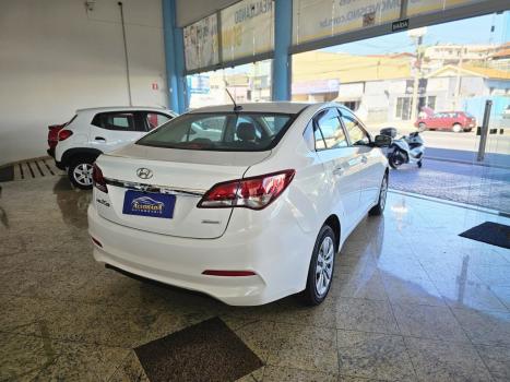 HYUNDAI HB 20 Sedan 1.6 16V 4P FLEX COMFORT PLUS AUTOMTICO, Foto 3