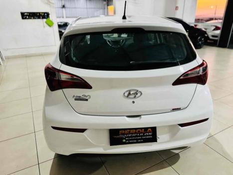 HYUNDAI HB 20 Sedan 1.0 12V 4P FLEX COMFORT PLUS TURBO, Foto 4
