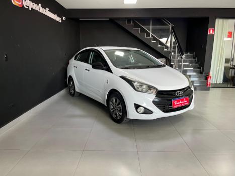 HYUNDAI HB 20 Sedan 1.6 16V 4P FLEX COMFORT COPA DO MUNDO AUTOMTICO, Foto 2
