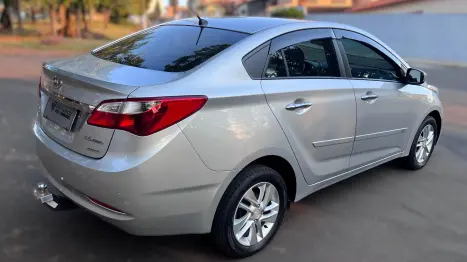 HYUNDAI HB 20 Sedan 1.6 16V 4P FLEX PREMIUM AUTOMTICO, Foto 4