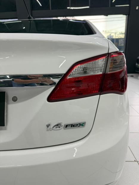 HYUNDAI HB 20 Sedan 1.6 16V 4P FLEX COMFORT PLUS, Foto 10