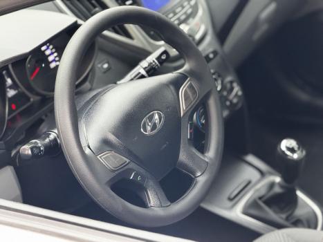 HYUNDAI HB 20 Sedan 1.6 16V 4P FLEX COMFORT PLUS, Foto 9
