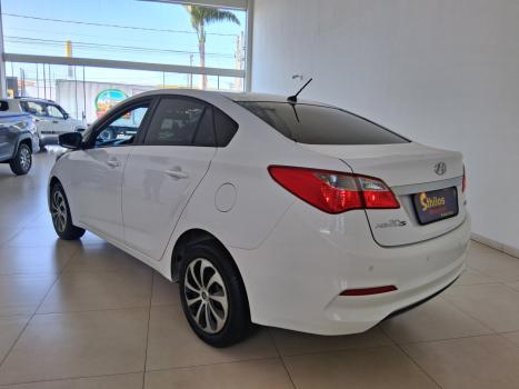 HYUNDAI HB 20 Sedan 1.6 16V 4P FLEX COMFORT PLUS AUTOMTICO, Foto 2