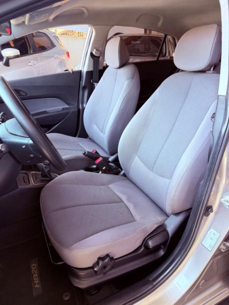 HYUNDAI HB 20 Sedan 1.0 12V 4P FLEX COMFORT PLUS, Foto 11