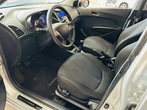 HYUNDAI HB 20 Sedan 1.6 16V 4P FLEX COMFORT PLUS, Foto 4