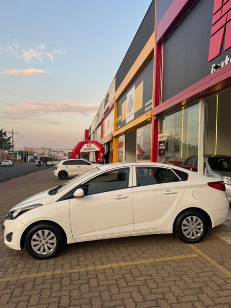 HYUNDAI HB 20 Sedan 1.0 12V 4P FLEX COMFORT PLUS, Foto 1