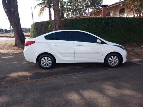 HYUNDAI HB 20 Sedan 1.6 16V 4P FLEX COMFORT PLUS, Foto 3