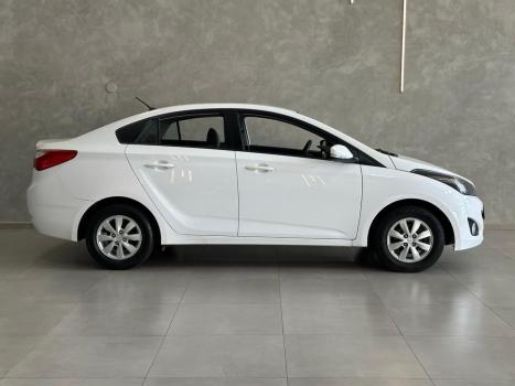 HYUNDAI HB 20 Sedan 1.6 16V 4P FLEX COMFORT PLUS, Foto 13