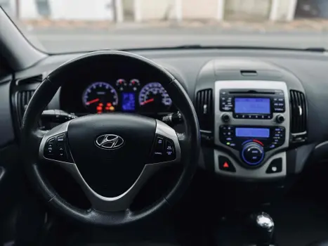 HYUNDAI I30 2.0 16V 4P AUTOMÁTICO, Foto 8