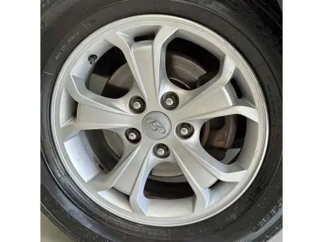 HYUNDAI Tucson 2.0 16V 4P GL, Foto 3